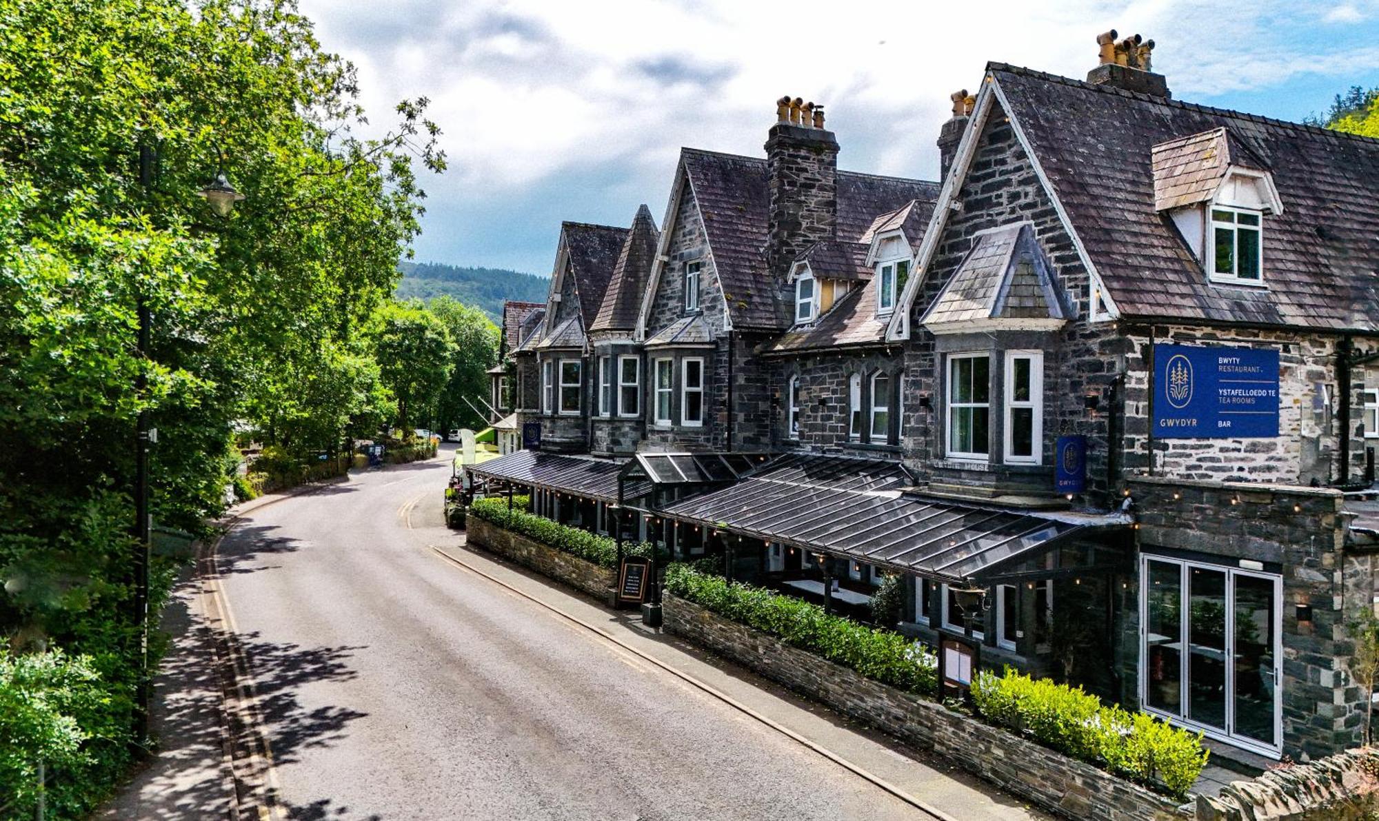 Gwydyr Hotel Betws-y-Coed Exterior foto