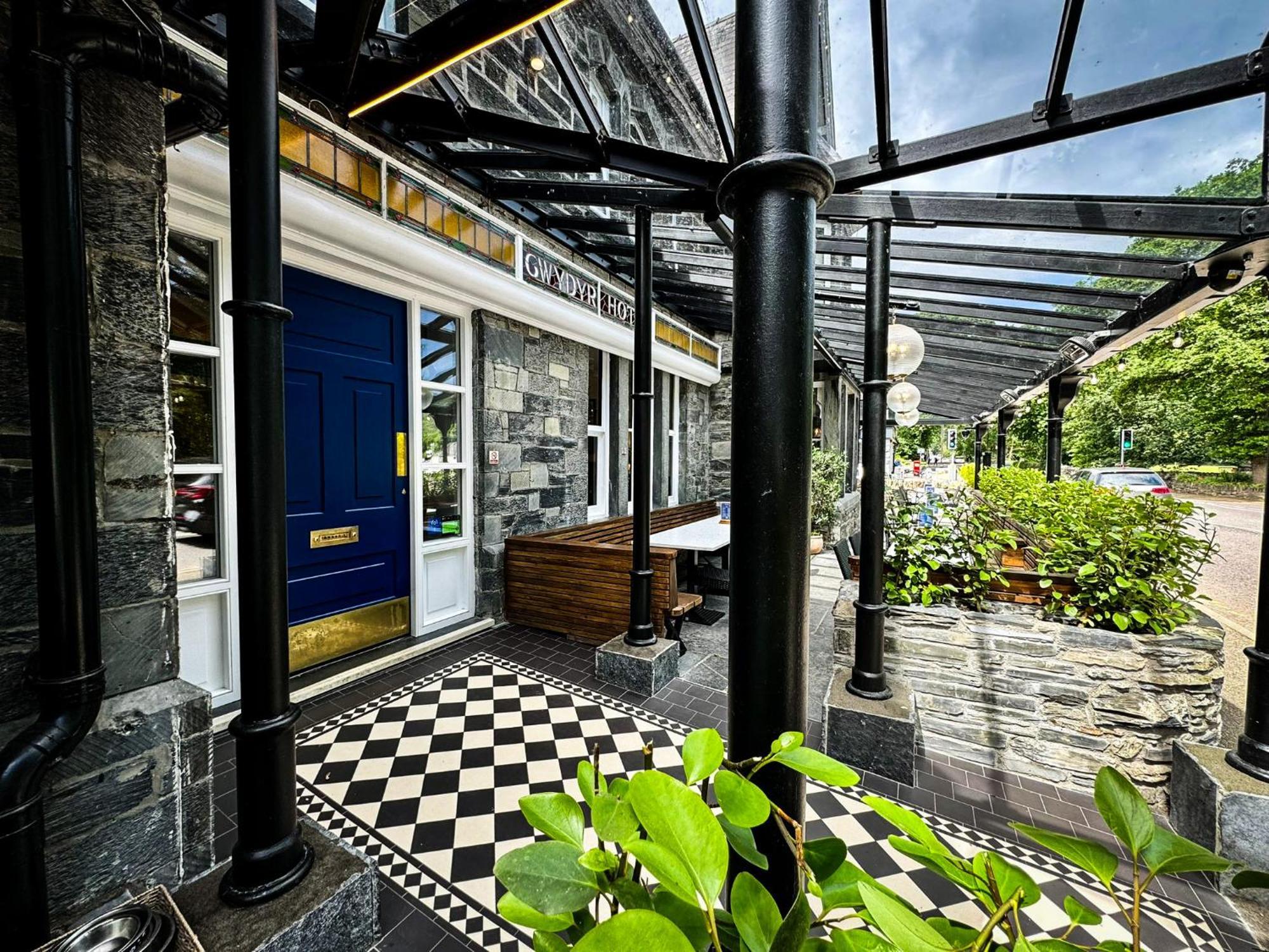 Gwydyr Hotel Betws-y-Coed Exterior foto